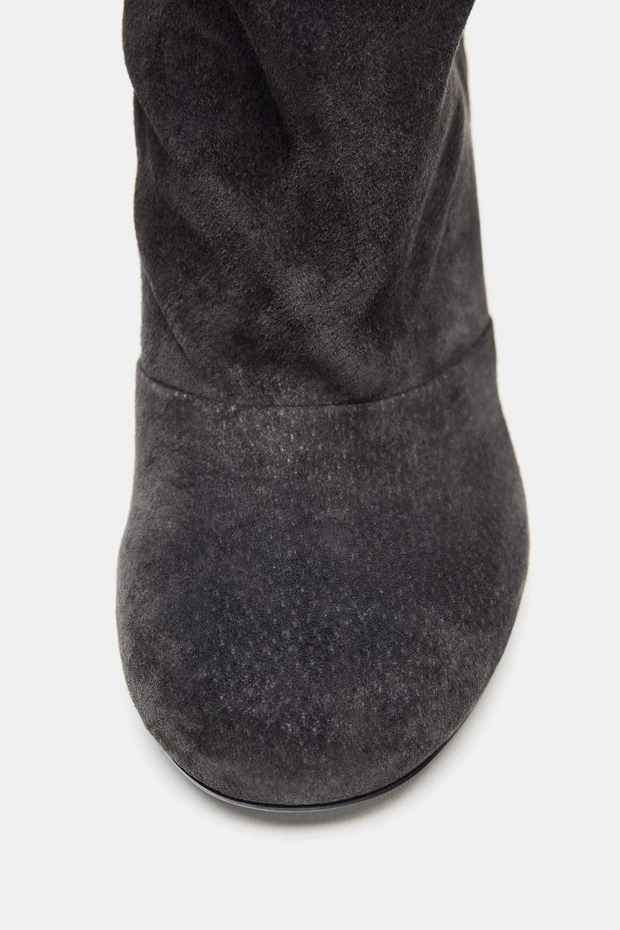 GATHERED LEATHER BOOTS